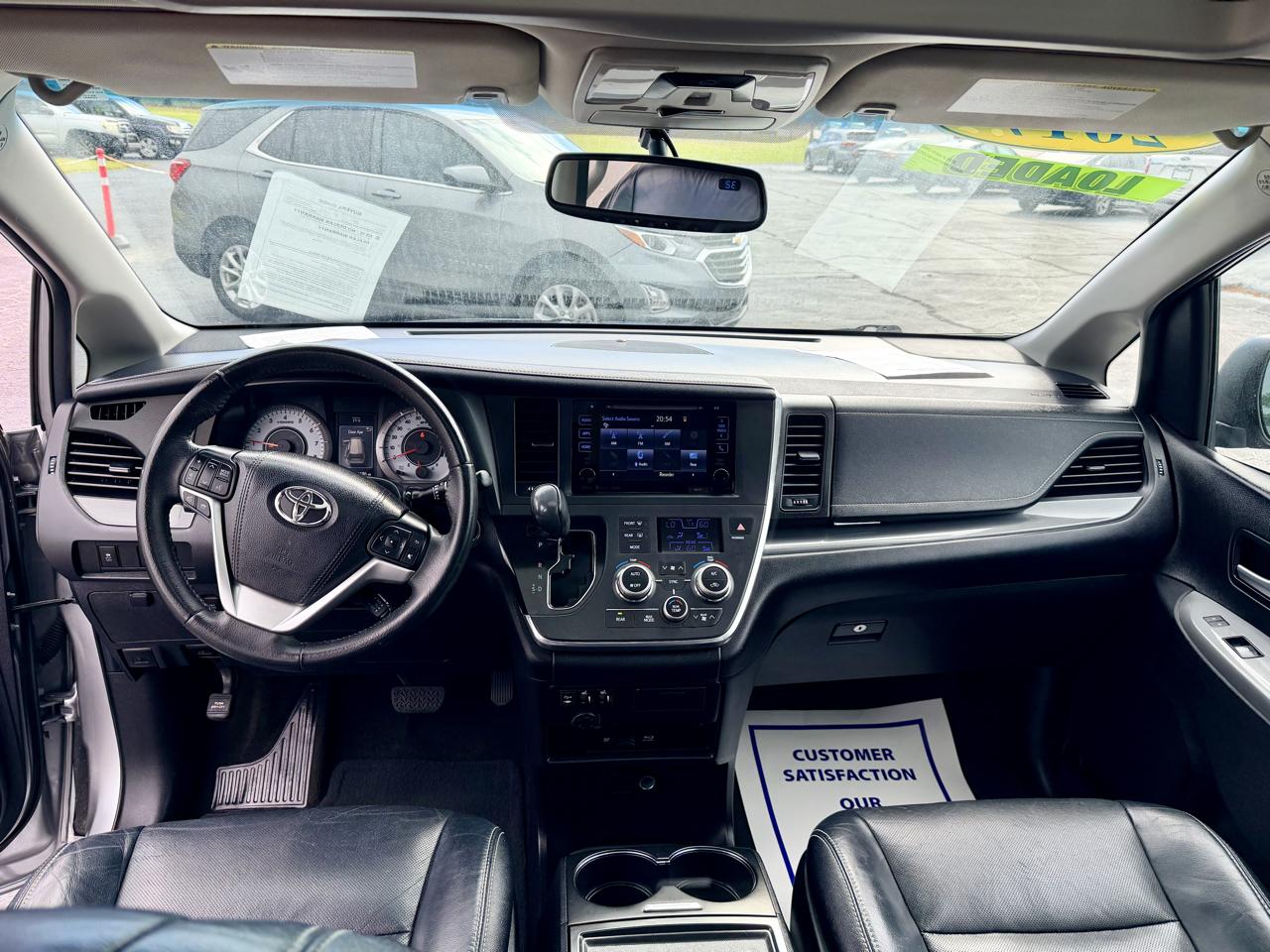 Toyota Sienna SE Premium FWD 8-Passenger V6 2017