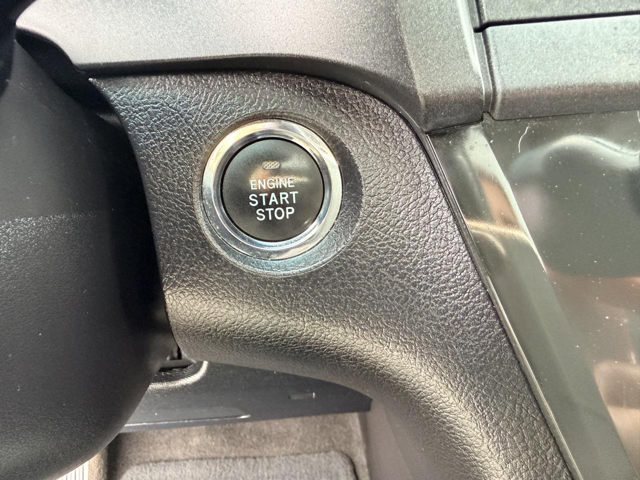 Toyota Sienna SE Premium FWD 8-Passenger V6 2017