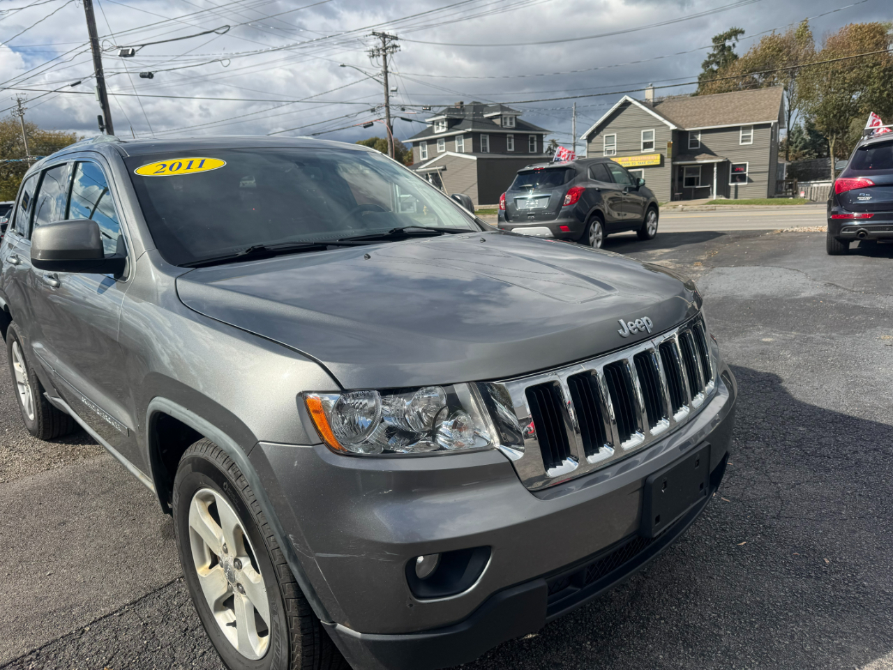 Jeep Grand Cherokee Laredo 4WD 2011