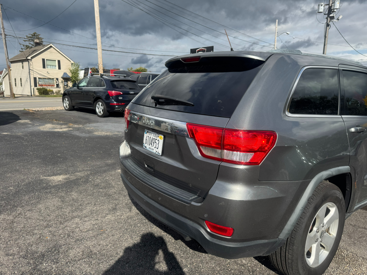 Jeep Grand Cherokee Laredo 4WD 2011