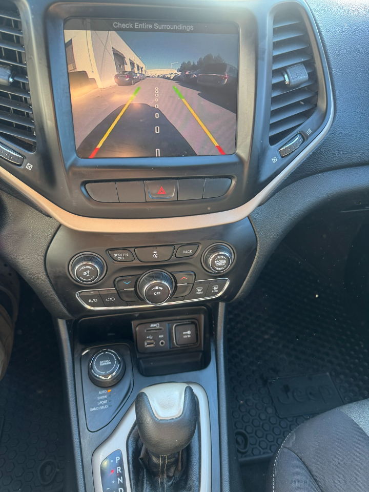 Jeep Cherokee Latitude 4WD 2014