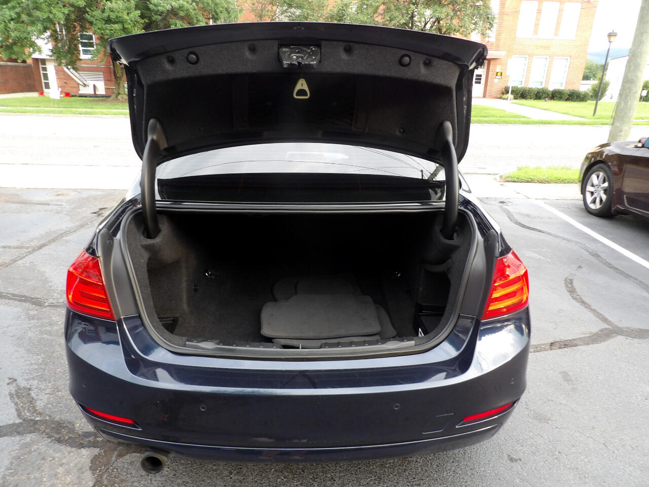 BMW 3 Series 4dr Sdn 320i xDrive AWD South Africa 2015