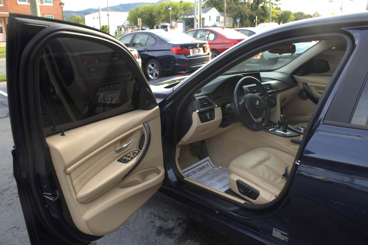 BMW 3 Series 4dr Sdn 328i RWD 2014 BMW 3 Series 4dr Sdn 328i RWD 2014