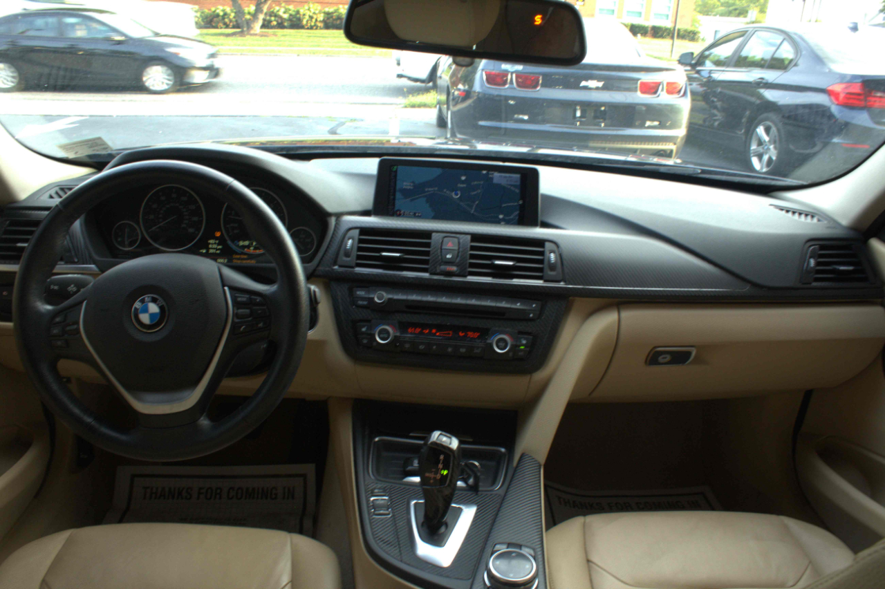 BMW 3 Series 4dr Sdn 328i RWD 2014 BMW 3 Series 4dr Sdn 328i RWD 2014