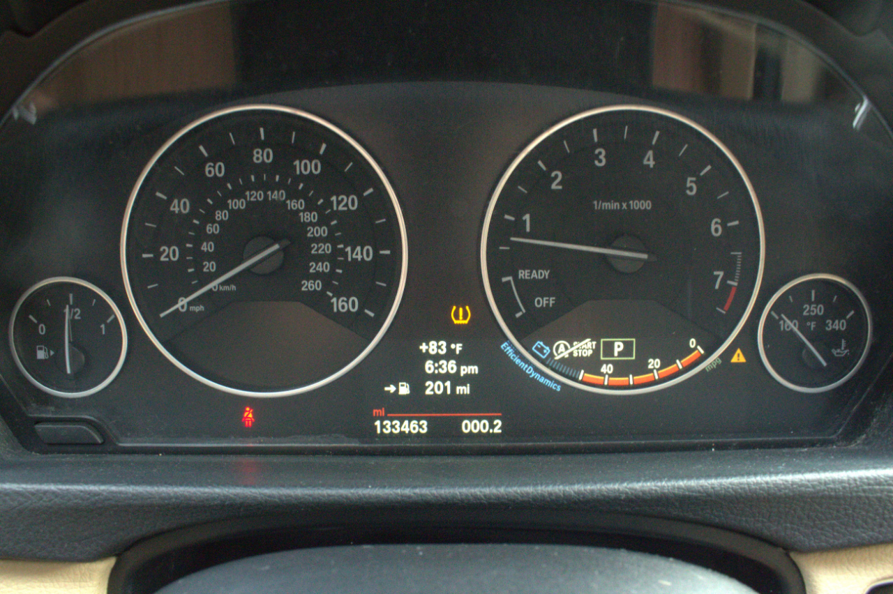 BMW 3 Series 4dr Sdn 328i RWD 2014 BMW 3 Series 4dr Sdn 328i RWD 2014
