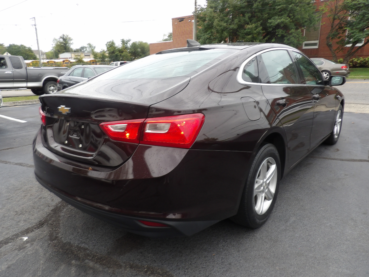 2020 Chevrolet Malibu LS photo 4
