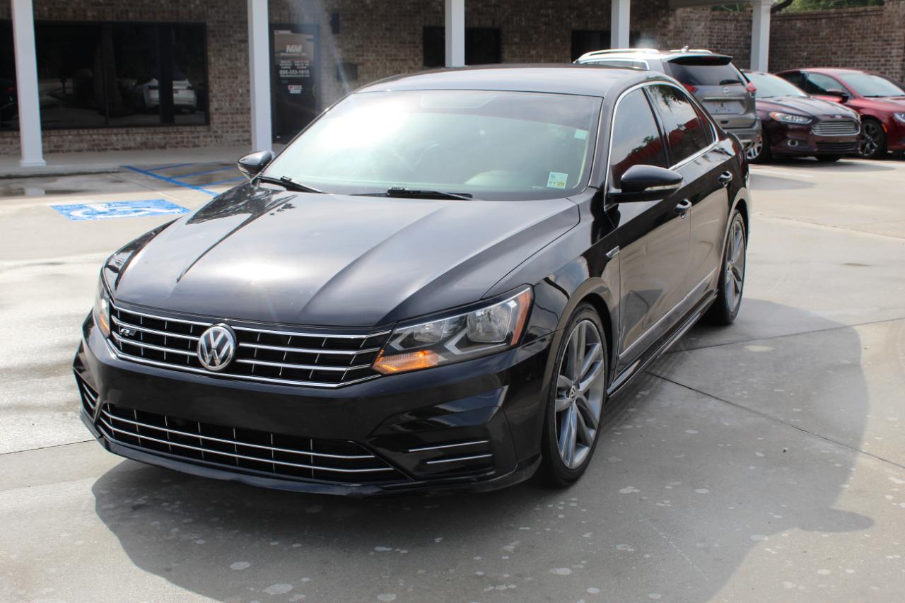 Volkswagen Passat R-Line w/Comfort Pkg Auto 2017
