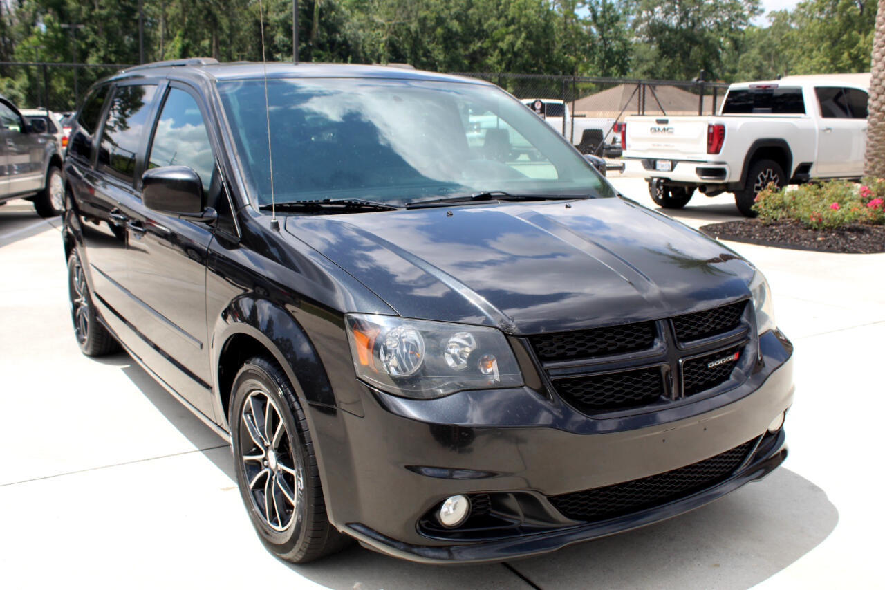 2017 Dodge Grand Caravan GT photo 3
