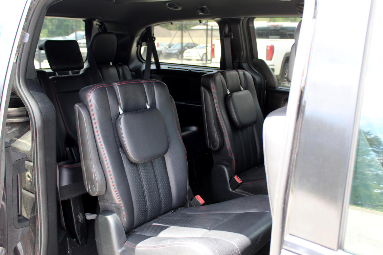 2017 Dodge Grand Caravan GT photo 15
