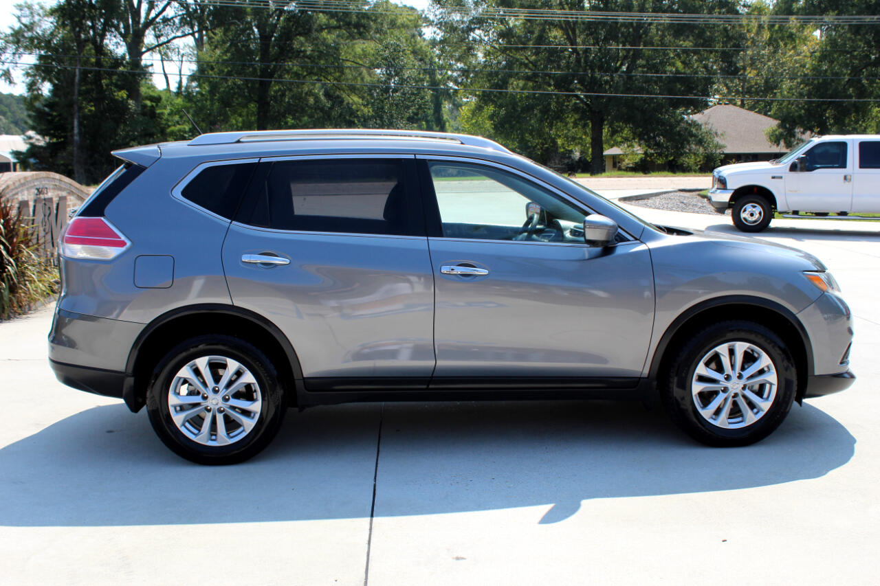 2016 Nissan Rogue SV photo 8