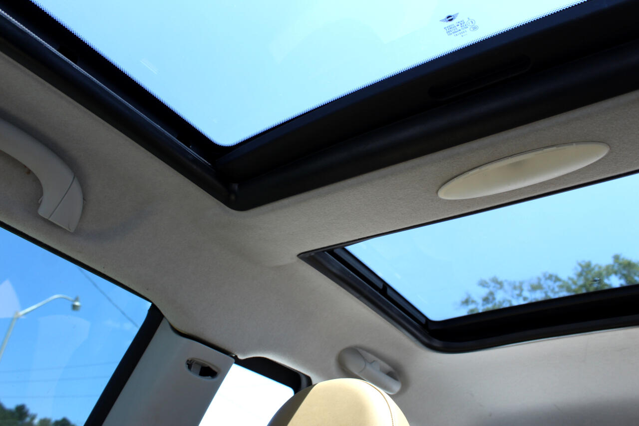 2010 Mini Clubman Base S photo 11