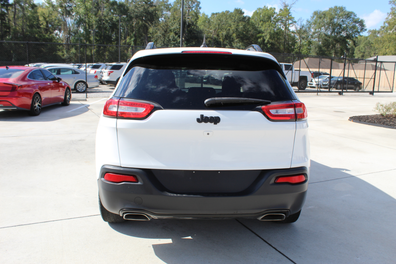 2015 Jeep Cherokee Latitude photo 3