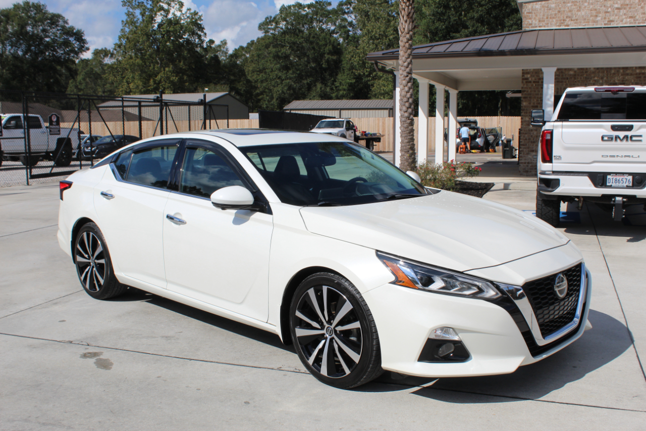 2019 Nissan Altima 2.5 Platinum photo 3