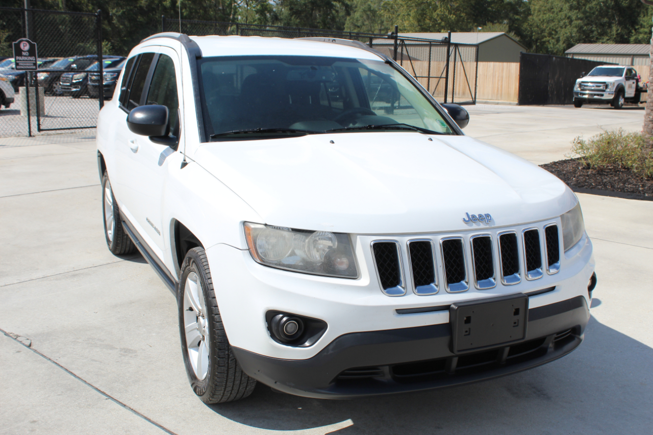 2016 Jeep Compass Sport photo 2