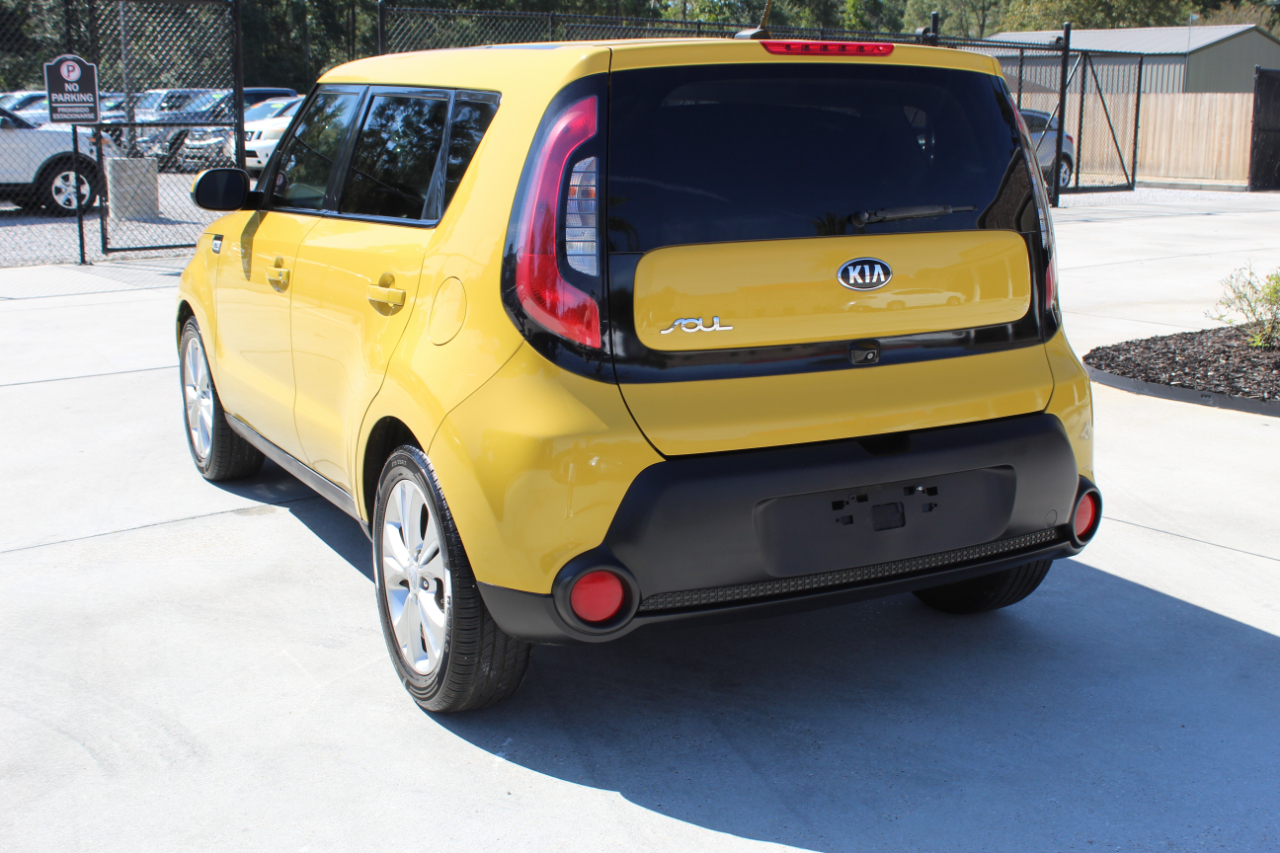 Kia Soul + 2015 Kia Soul + 2015