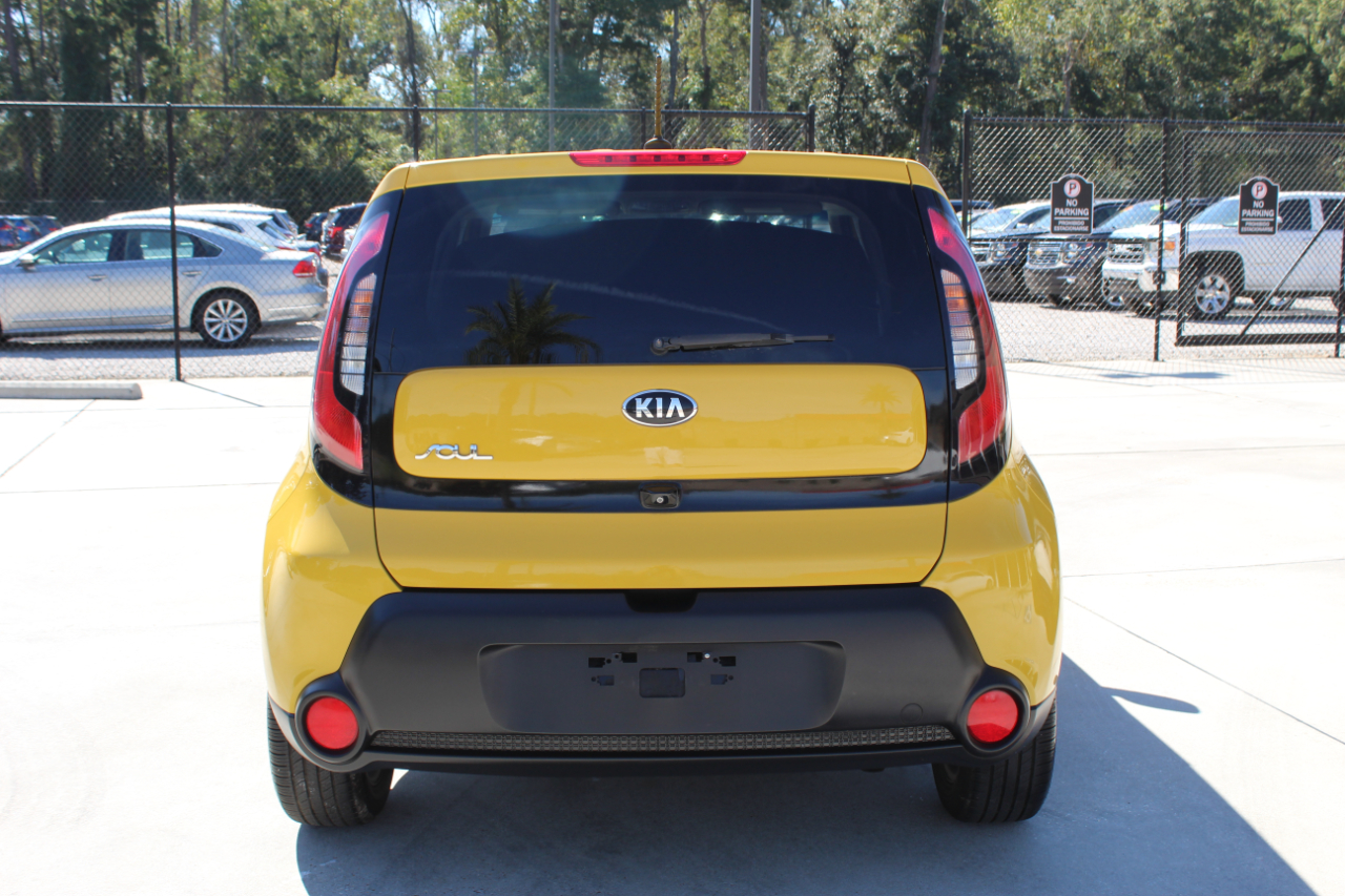 Kia Soul + 2015 Kia Soul + 2015