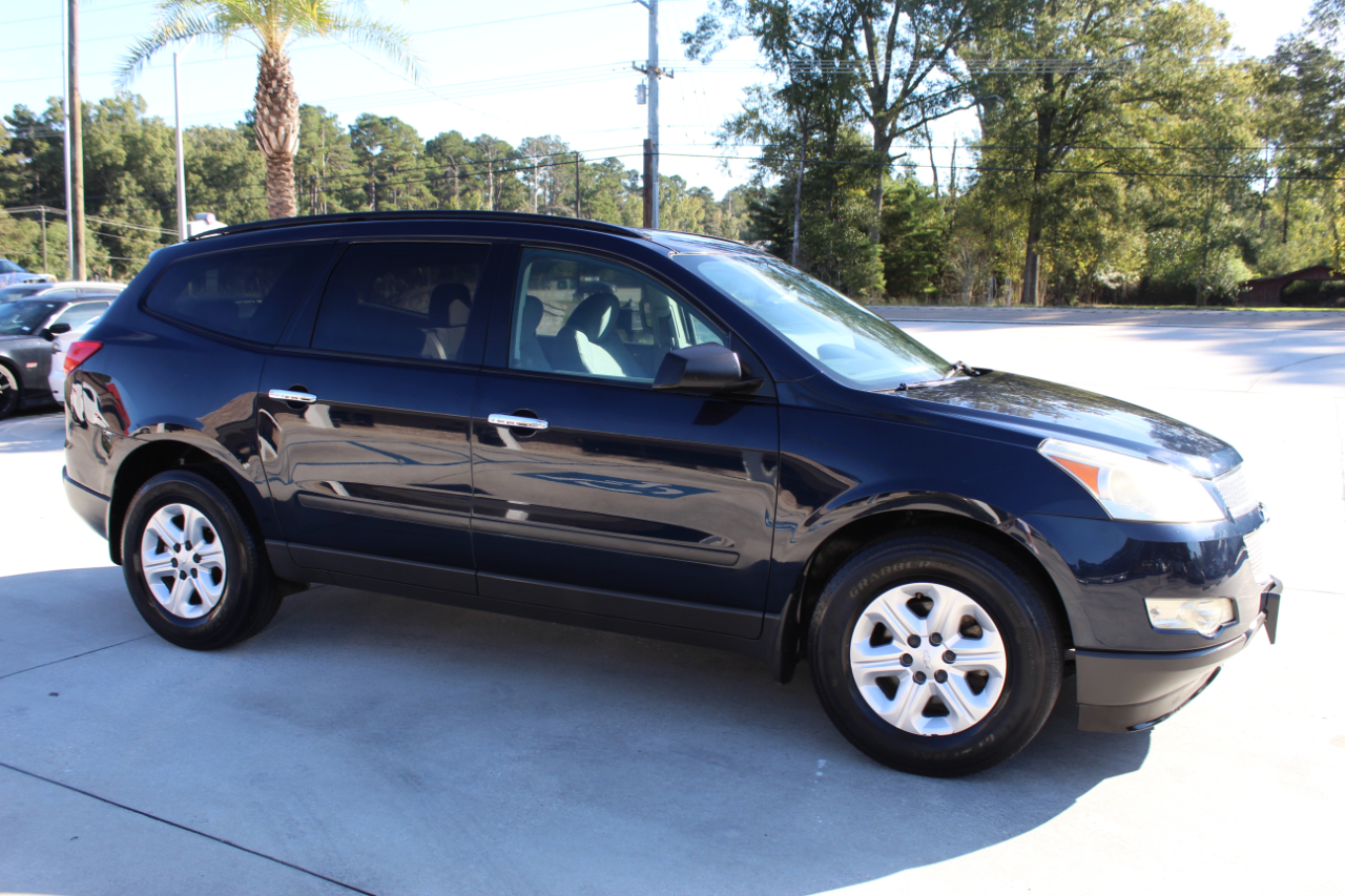 Chevrolet Traverse LS FWD 2012 Chevrolet Traverse LS FWD 2012