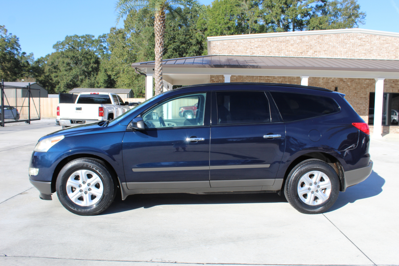 Chevrolet Traverse LS FWD 2012 Chevrolet Traverse LS FWD 2012