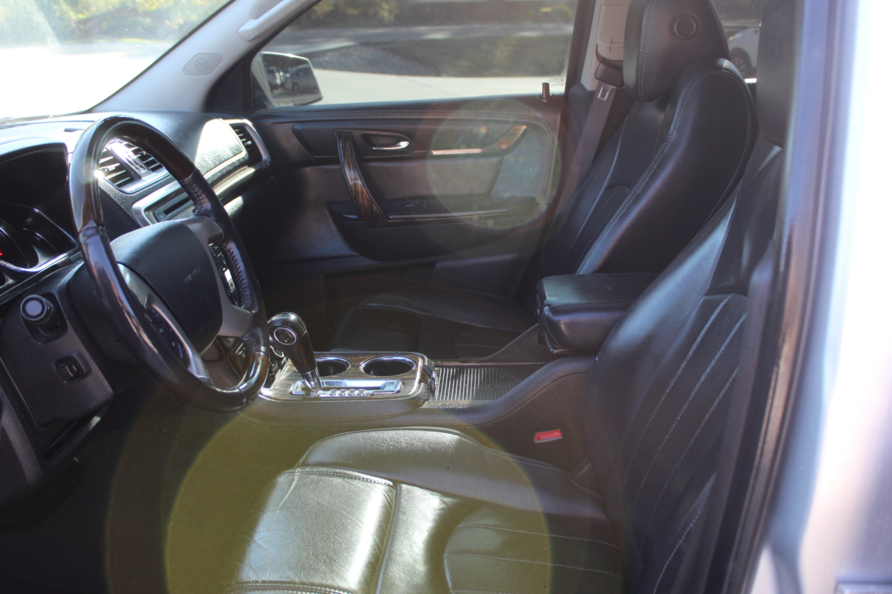 GMC Acadia Denali AWD 2015 GMC Acadia Denali AWD 2015