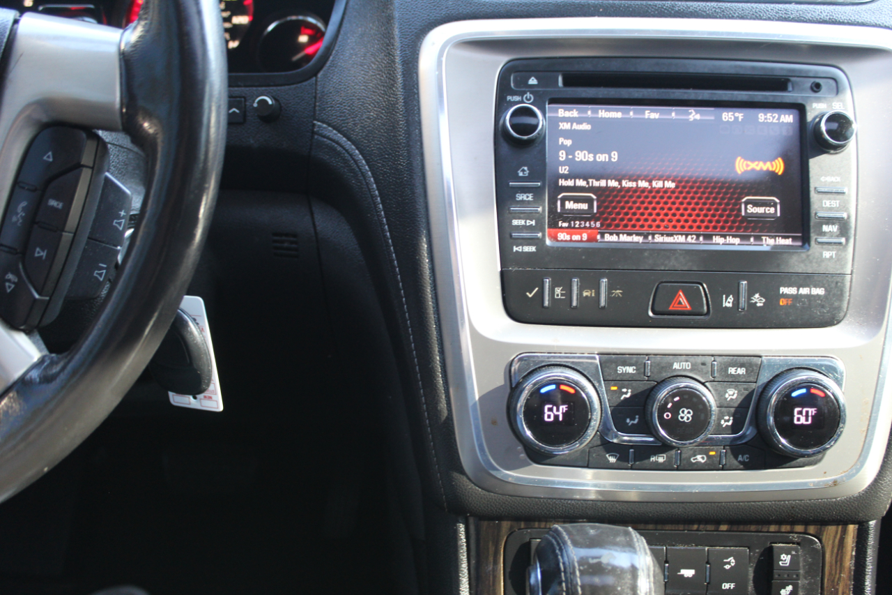 GMC Acadia Denali AWD 2015 GMC Acadia Denali AWD 2015