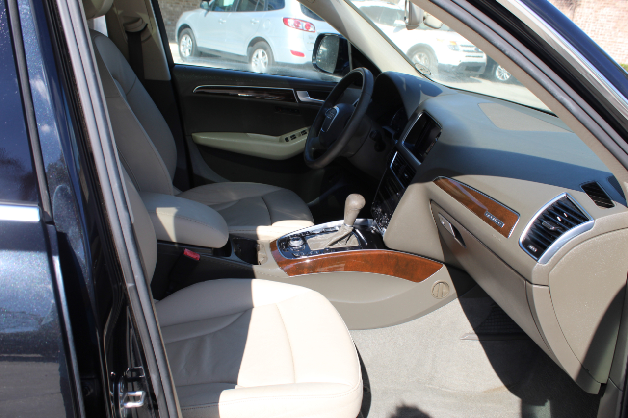 Audi Q5 2.0 quattro Premium 2012 Audi Q5 2.0 quattro Premium 2012