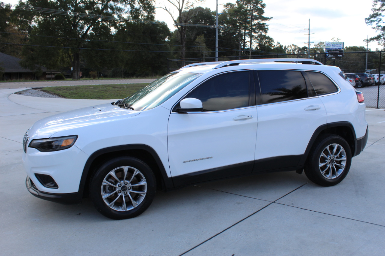 Jeep Cherokee Latitude Plus FWD 2019 Jeep Cherokee Latitude Plus FWD 2019
