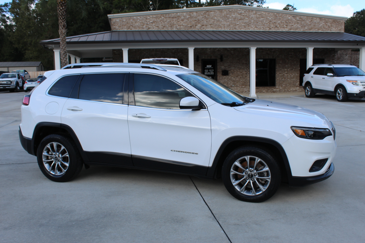 Jeep Cherokee Latitude Plus FWD 2019 Jeep Cherokee Latitude Plus FWD 2019