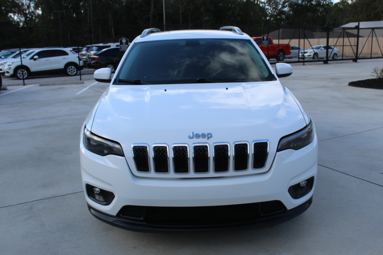 Jeep Cherokee Latitude Plus FWD 2019 Jeep Cherokee Latitude Plus FWD 2019