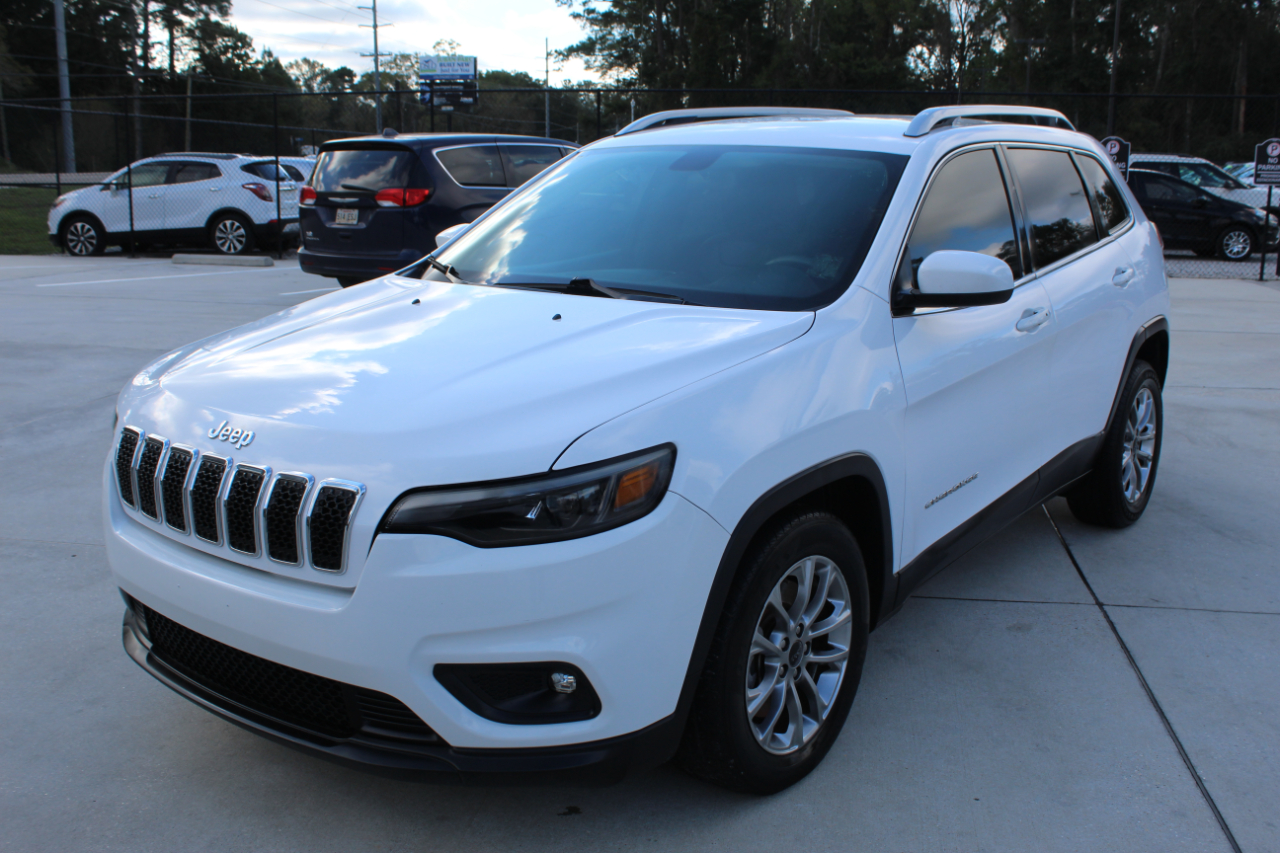Jeep Cherokee Latitude Plus FWD 2019 Jeep Cherokee Latitude Plus FWD 2019