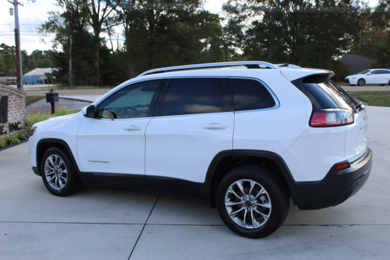 Jeep Cherokee Latitude Plus FWD 2019 Jeep Cherokee Latitude Plus FWD 2019