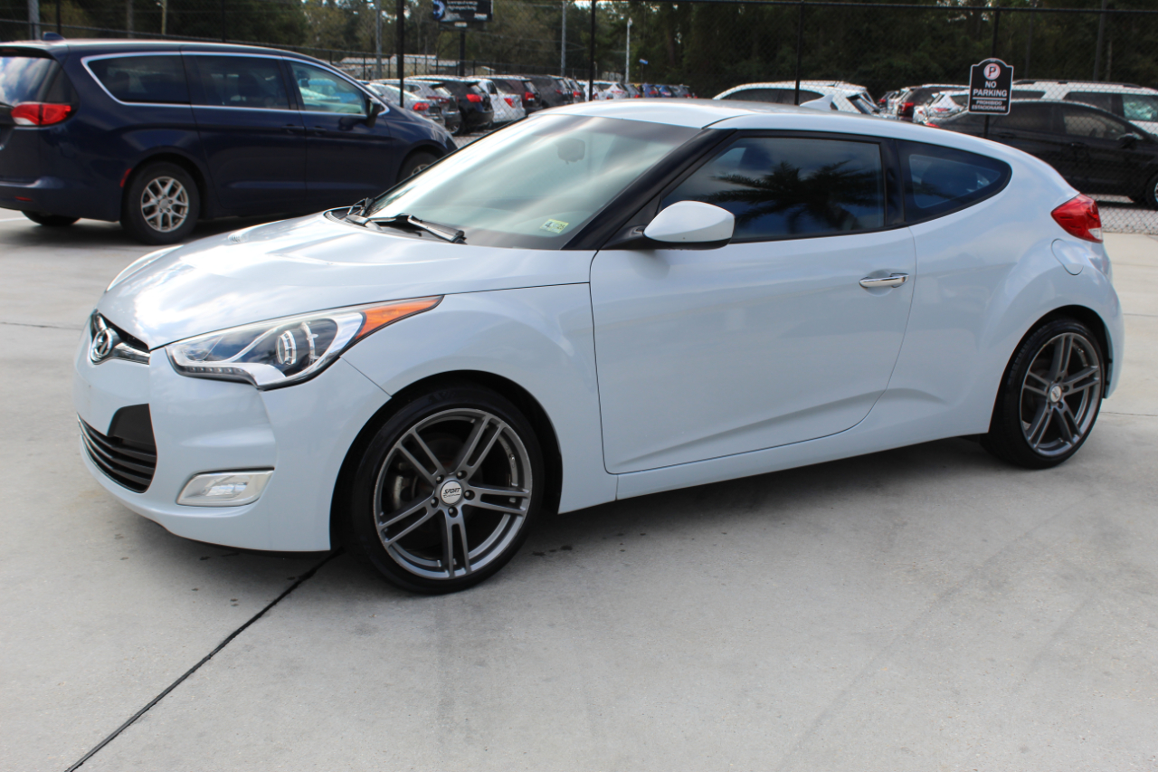 Hyundai Veloster Base 2014 Hyundai Veloster Base 2014