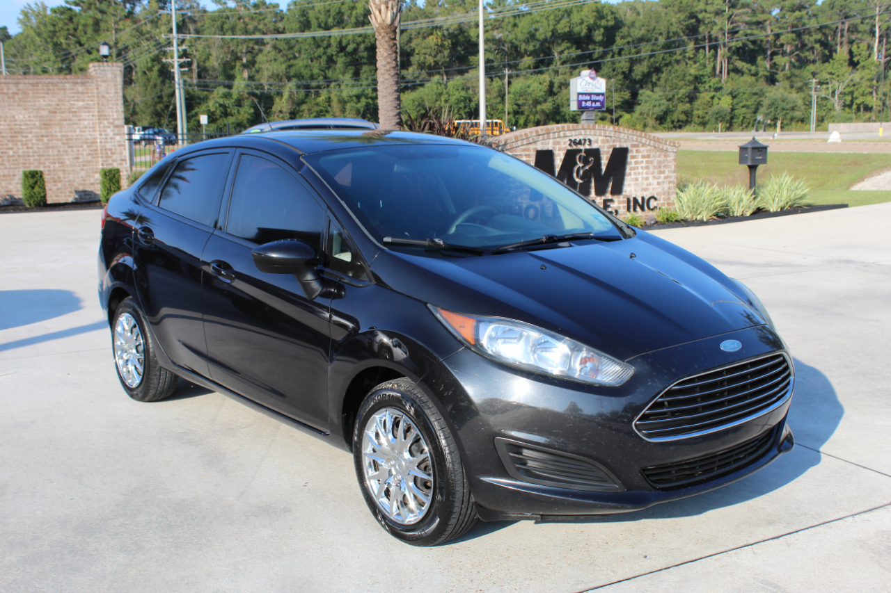 Ford Fiesta S Sedan 2015 Ford Fiesta S Sedan 2015