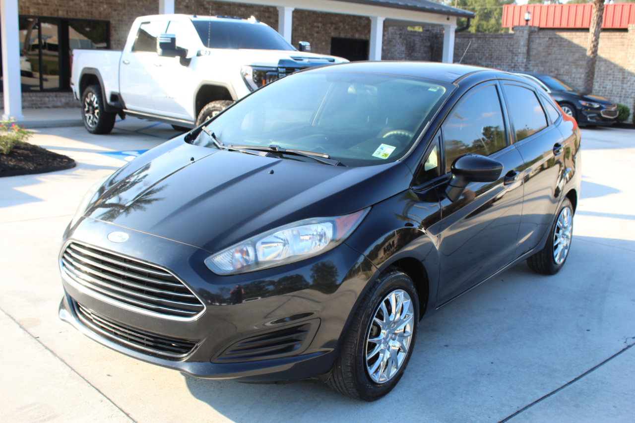 Ford Fiesta S Sedan 2015 Ford Fiesta S Sedan 2015