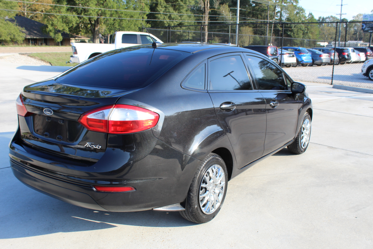 Ford Fiesta S Sedan 2015 Ford Fiesta S Sedan 2015