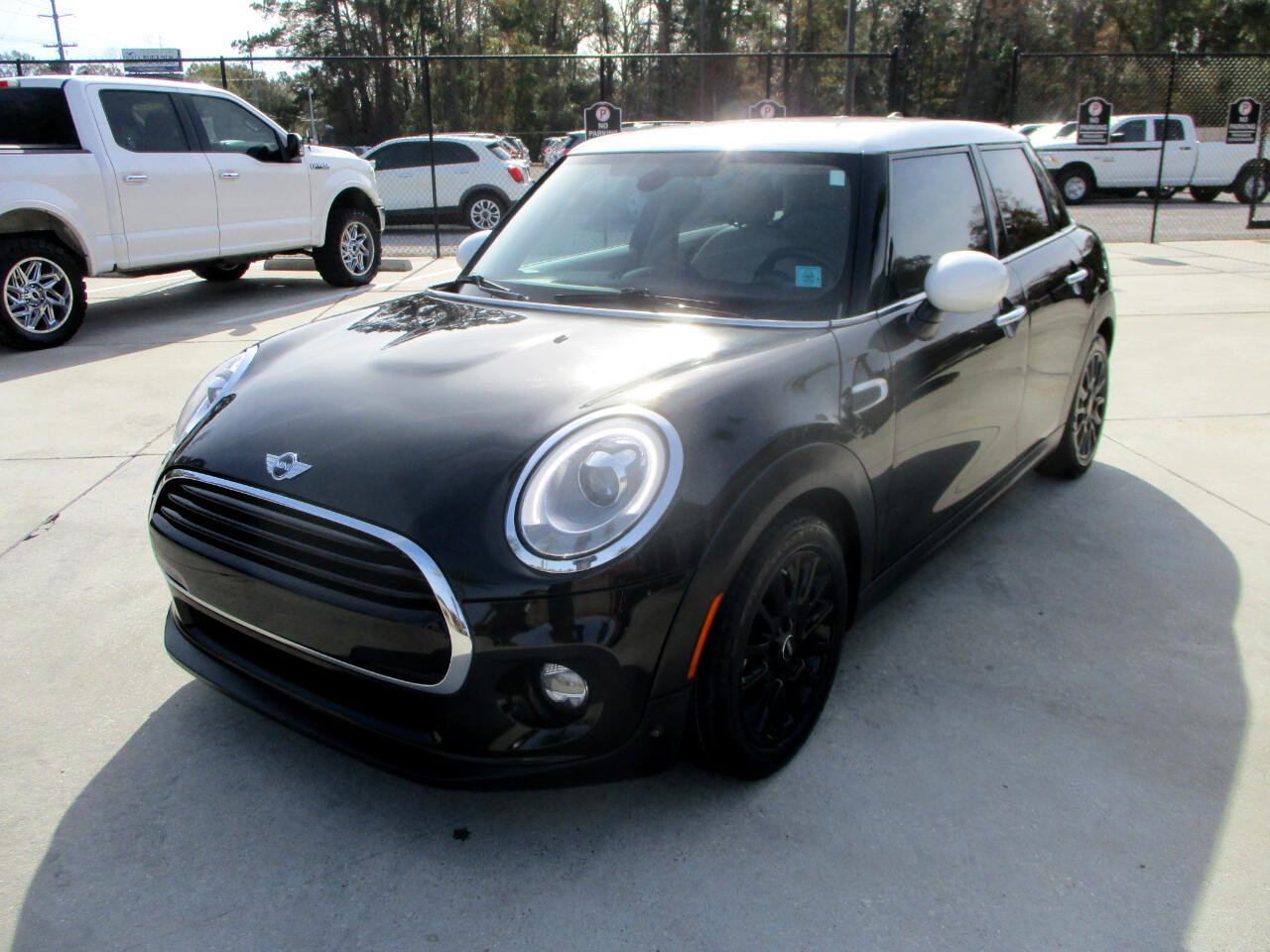 MINI Cooper 4-Door 2017