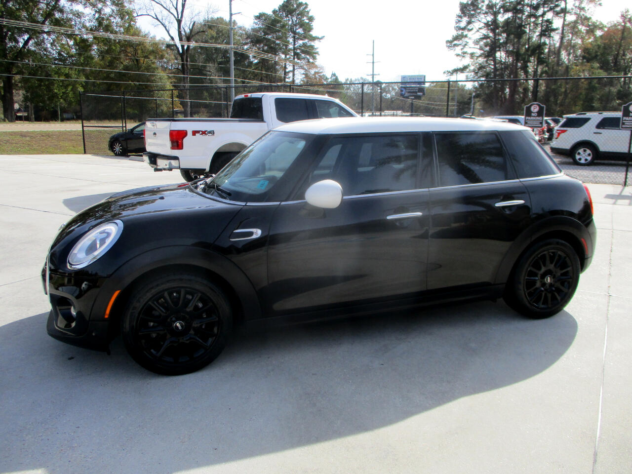 MINI Cooper 4-Door 2017