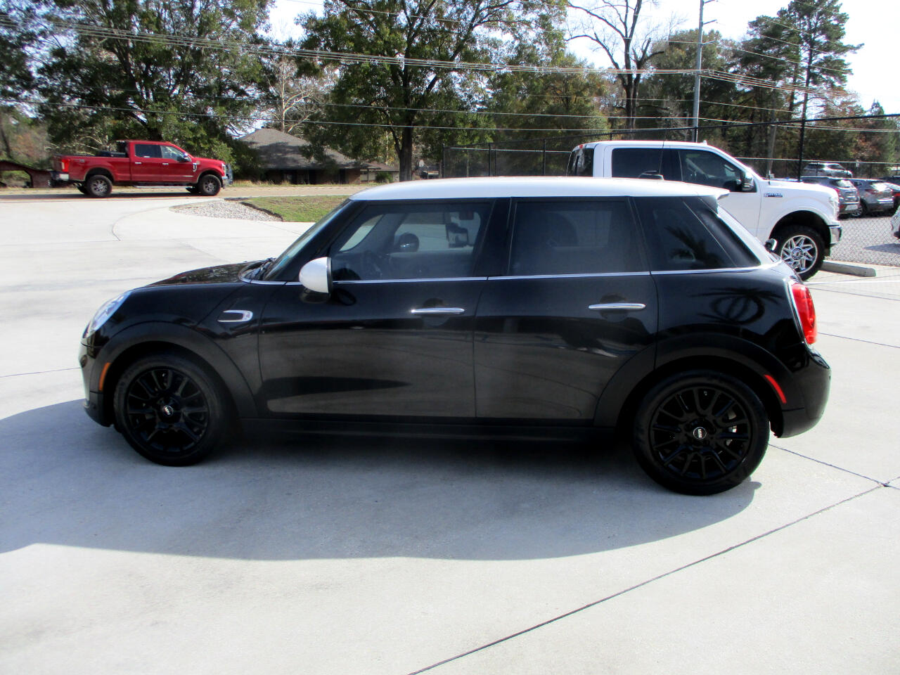 MINI Cooper 4-Door 2017