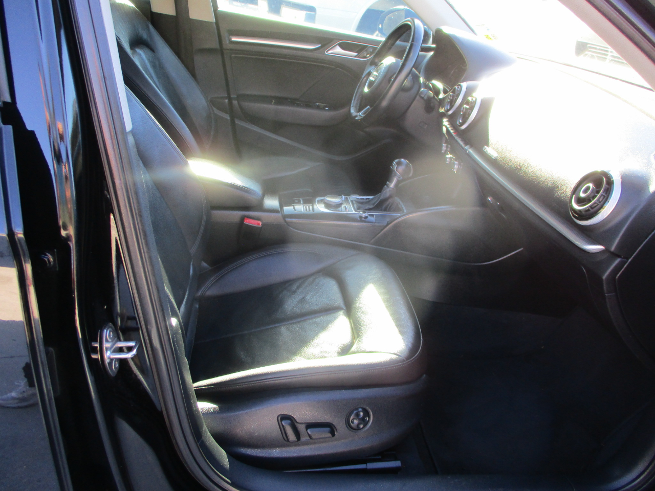 Audi A3 2.0T Premium Sedan quattro S tronic 2015