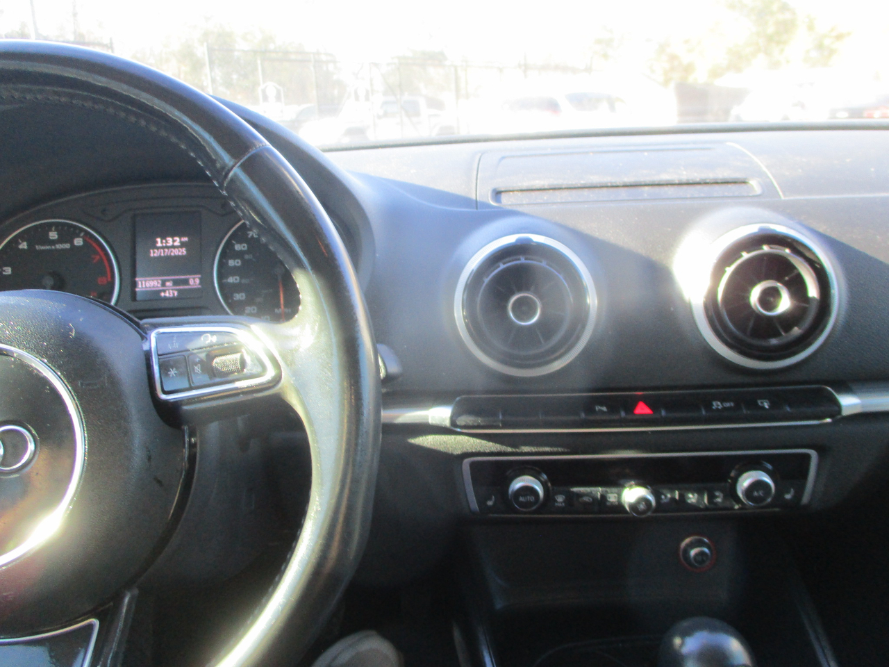 Audi A3 2.0T Premium Sedan quattro S tronic 2015