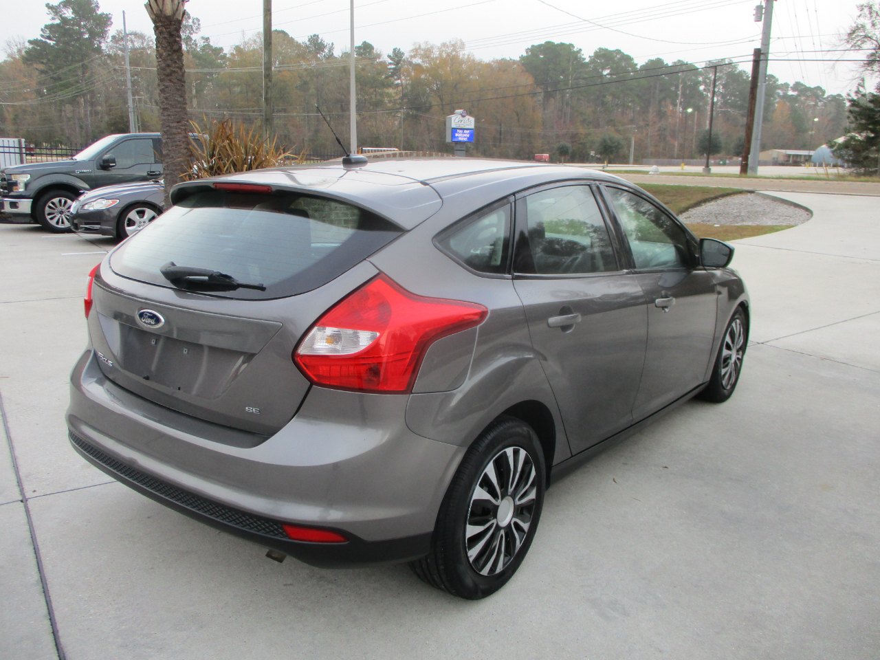 Ford Focus SE 2012
