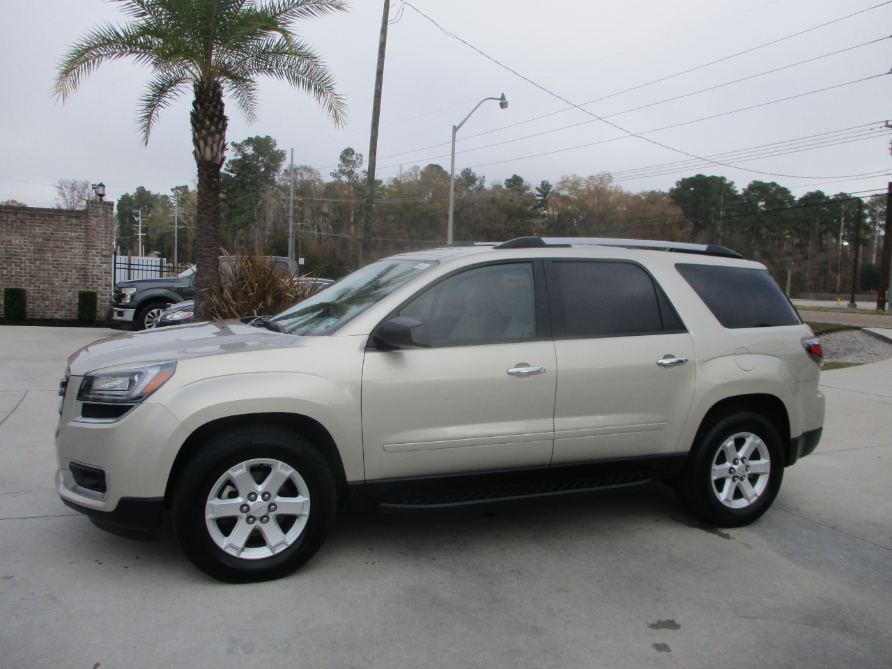 GMC Acadia SLE-1 FWD 2015