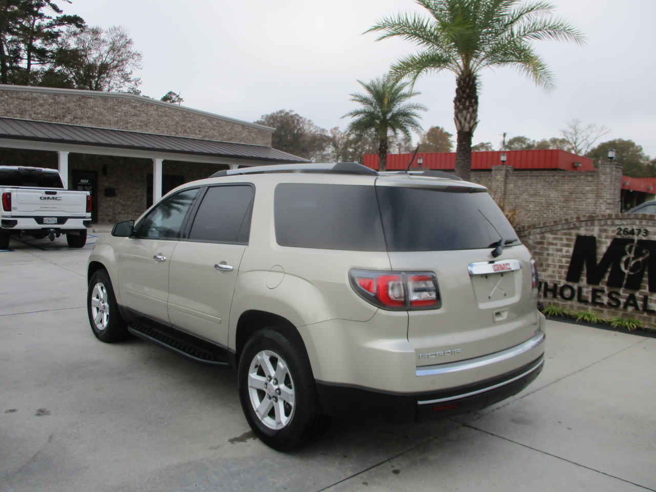 GMC Acadia SLE-1 FWD 2015