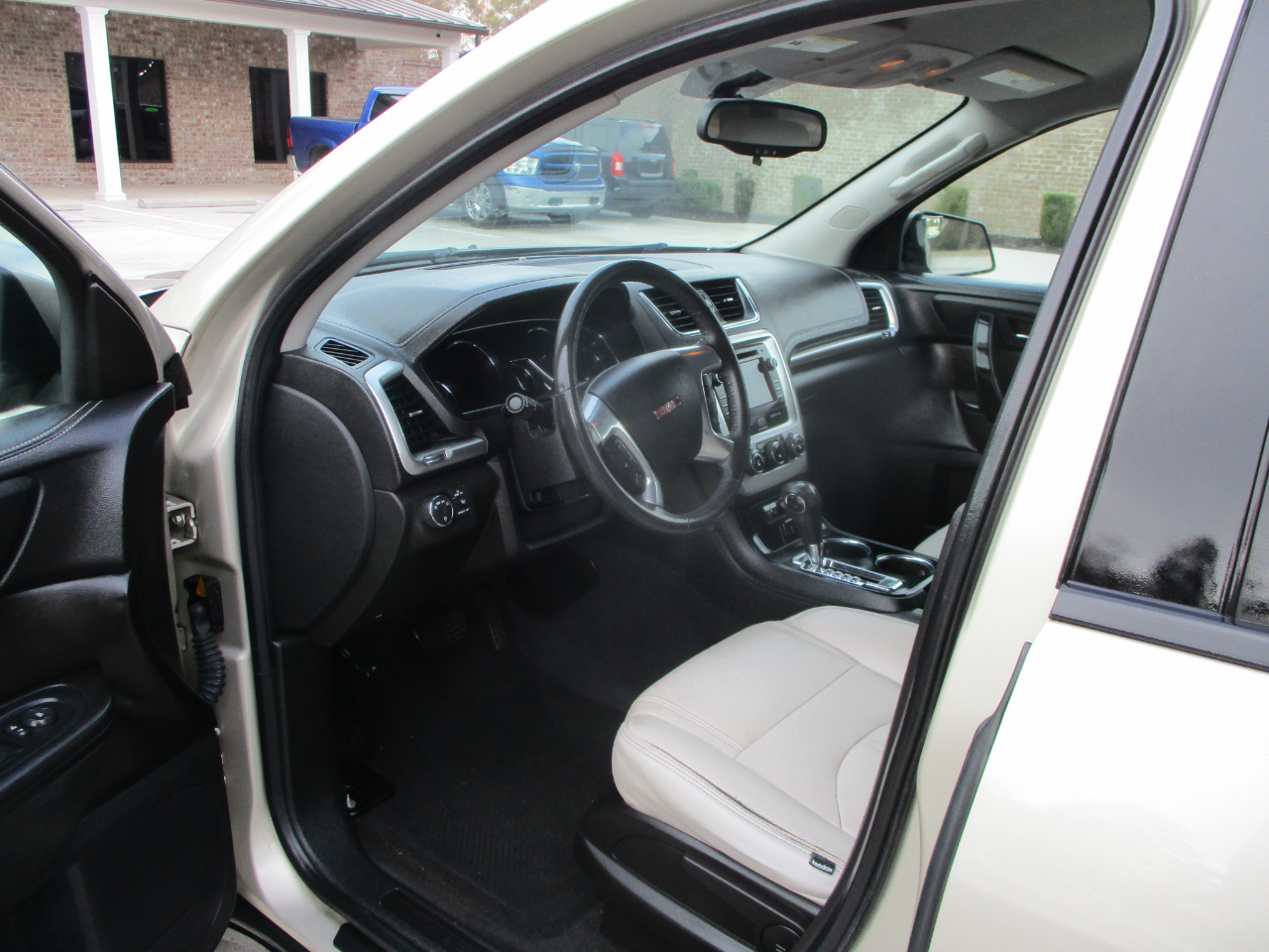 GMC Acadia SLE-1 FWD 2015