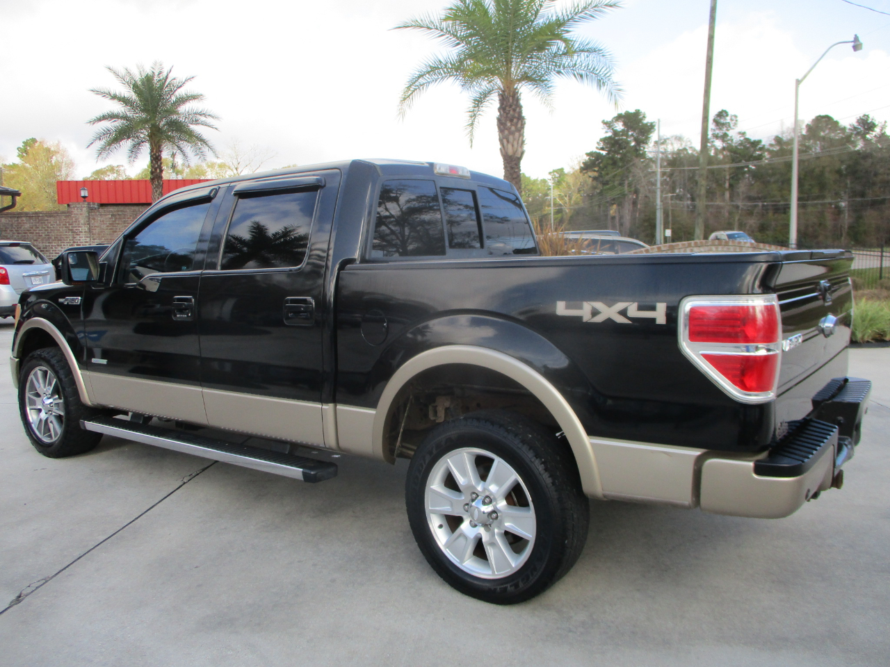 Ford F-150 Lariat SuperCrew 5.5-ft. Bed 4WD 2012