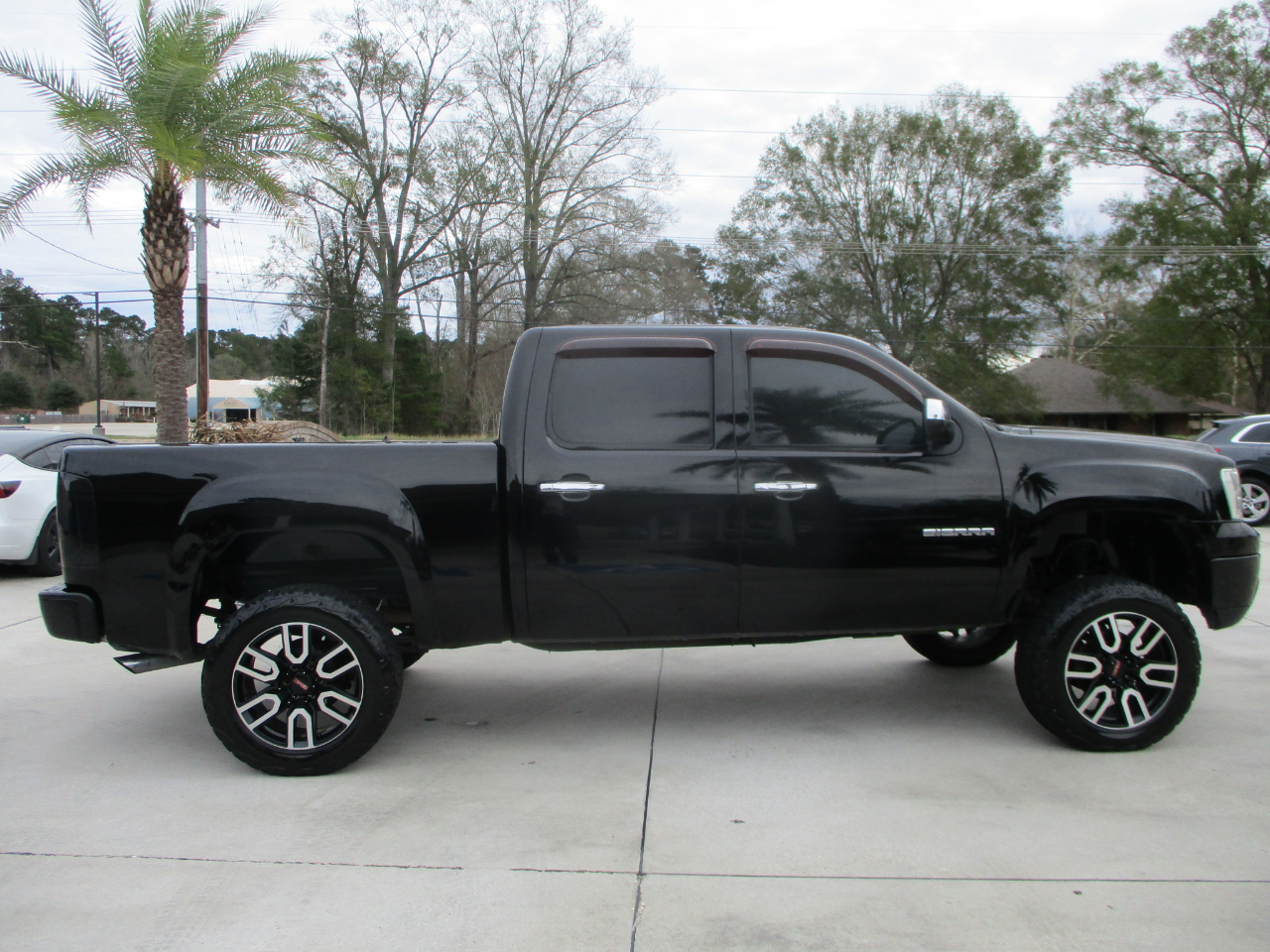 GMC Sierra 1500 SLE Crew Cab 2WD 2010