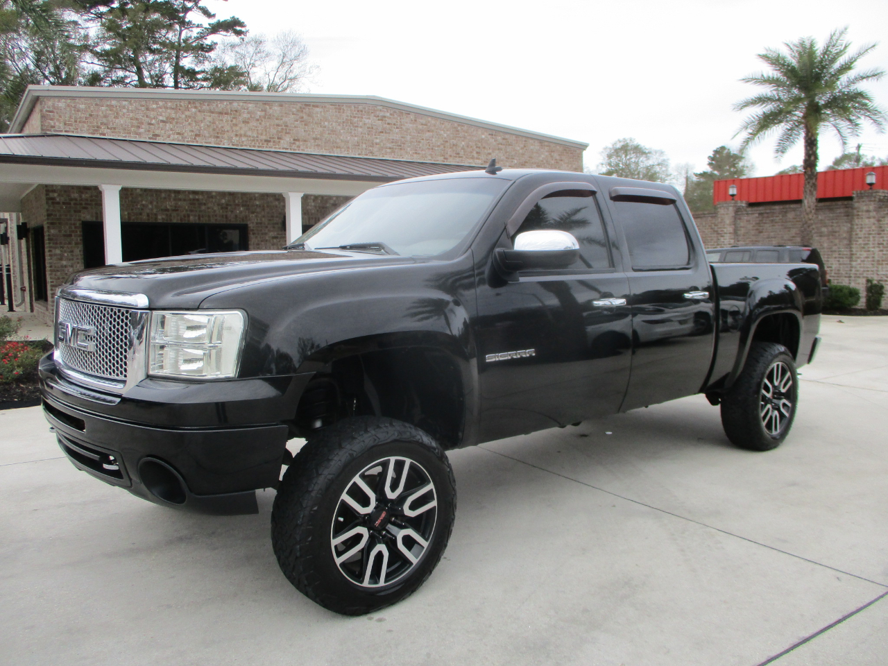 GMC Sierra 1500 SLE Crew Cab 2WD 2010