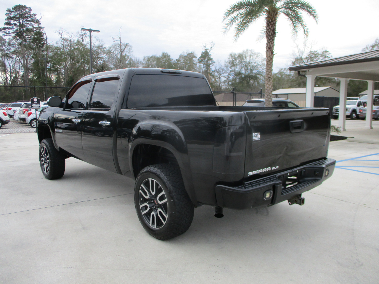 GMC Sierra 1500 SLE Crew Cab 2WD 2010