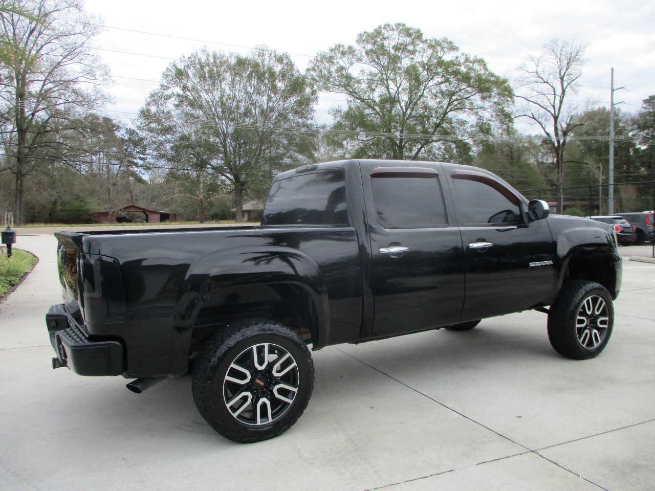 GMC Sierra 1500 SLE Crew Cab 2WD 2010