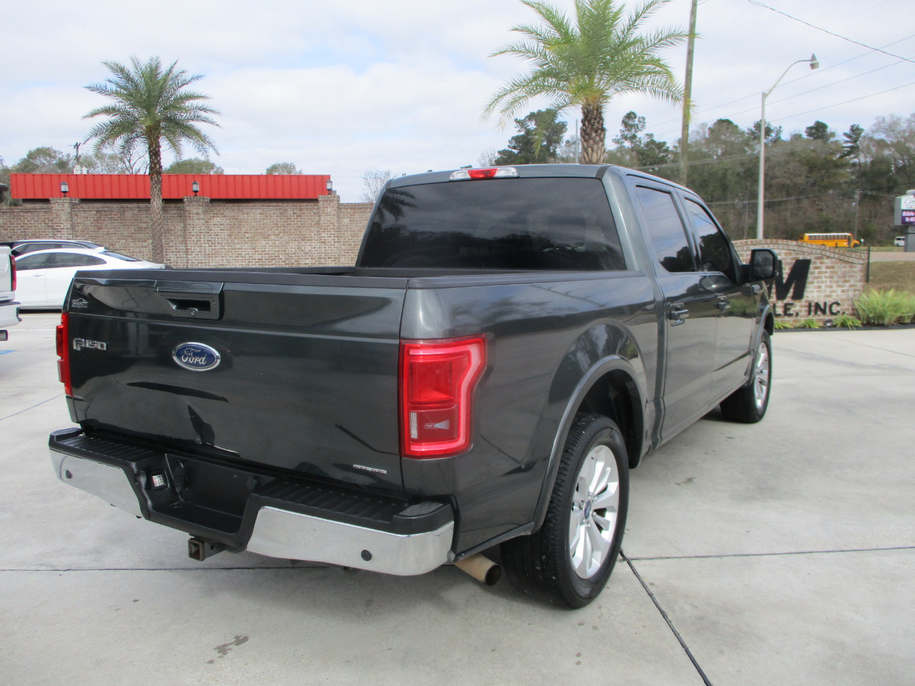 Ford F-150 Lariat SuperCrew 5.5-ft. Bed 2WD 2015