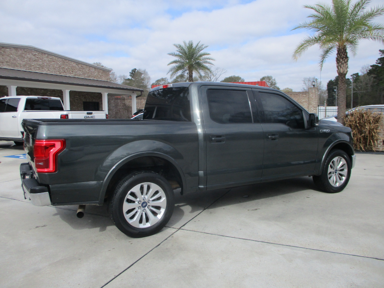 Ford F-150 Lariat SuperCrew 5.5-ft. Bed 2WD 2015